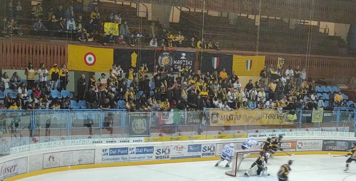 Varese da applausi, ma la supercoppa è del Cortina